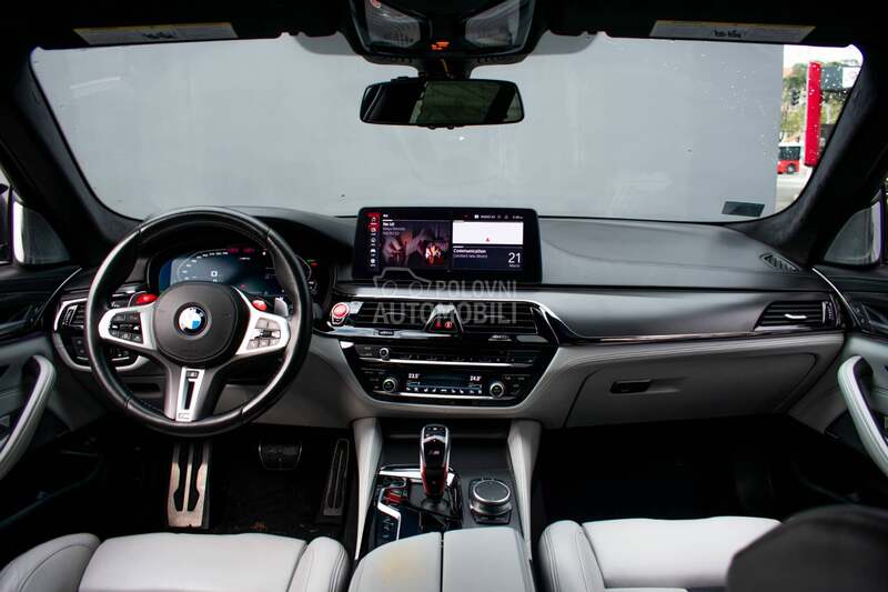 BMW M5 