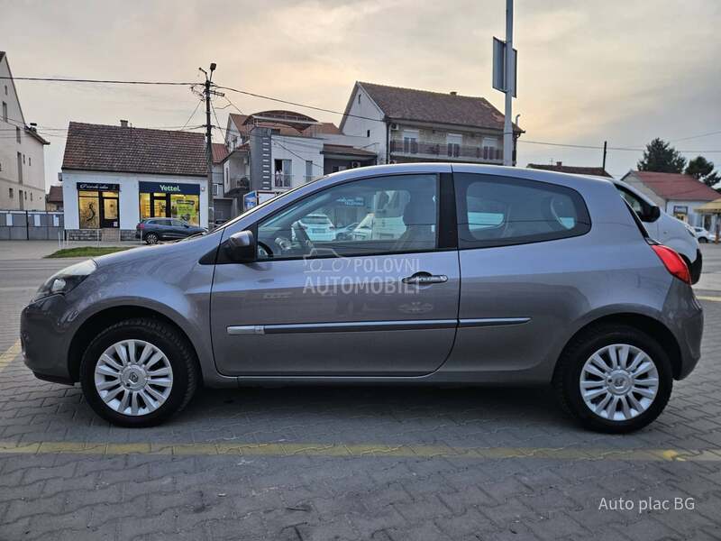 Renault Clio 1.2 16v EXPRESSION