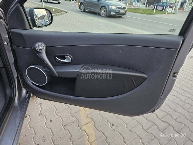 Renault Clio 1.2 16v EXPRESSION