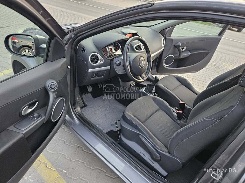 Renault Clio 1.2 16v EXPRESSION