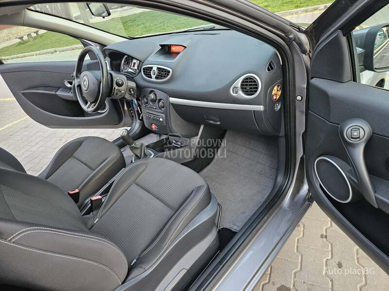 Renault Clio 1.2 16v EXPRESSION