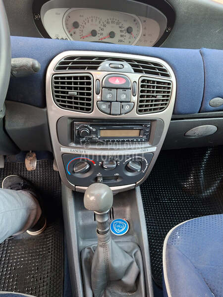 Lancia Ypsilon 