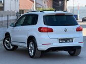Volkswagen Tiguan 2.0 R-LINE/4x4/PANO