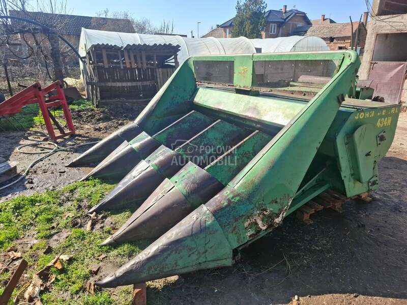 John Deere 434N
