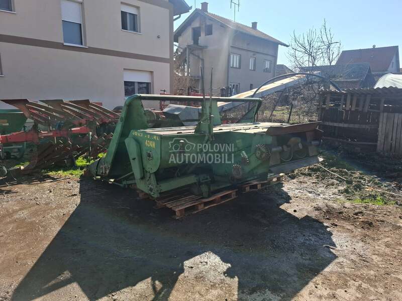 John Deere 434N