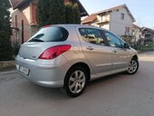 Peugeot 308 1.6i PREMIUM CH