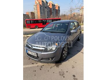 Opel Astra H 