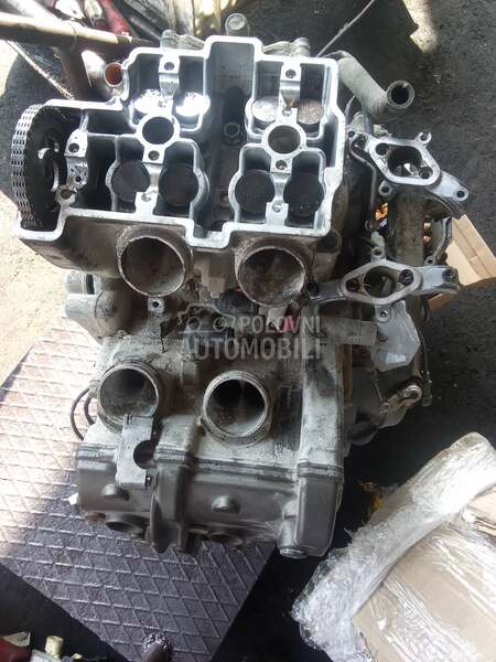 Motor Aprilija rsv4 .1000cm