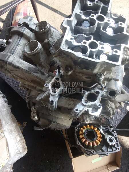 Motor Aprilija rsv4 .1000cm