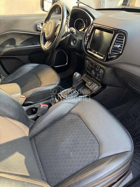 Jeep Compass 1332