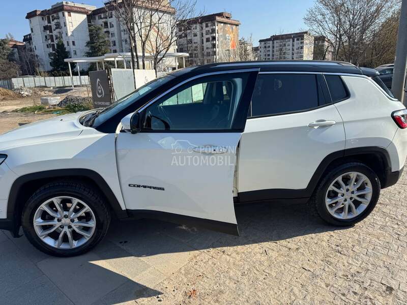 Jeep Compass 1332
