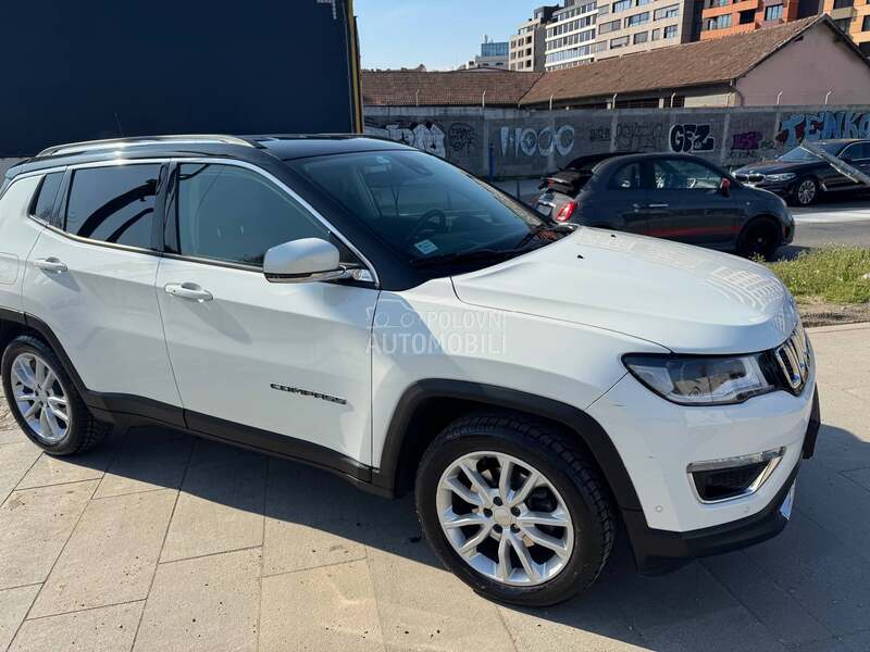Jeep Compass 1332