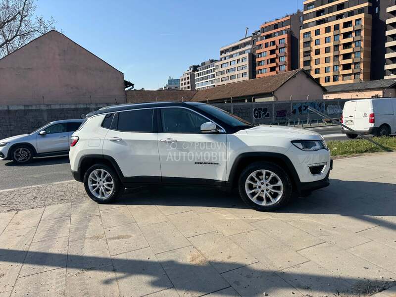 Jeep Compass 1332