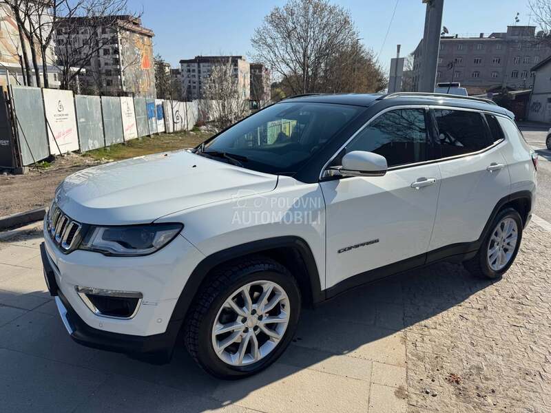 Jeep Compass 1332