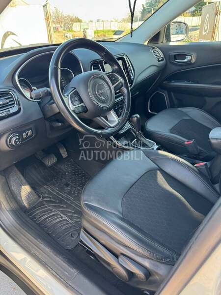 Jeep Compass 1332