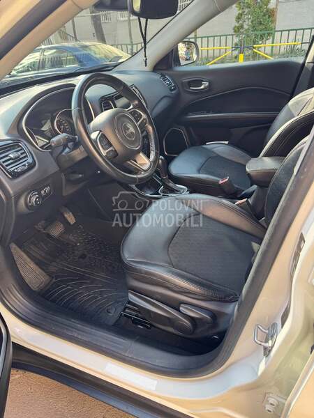 Jeep Compass 1332