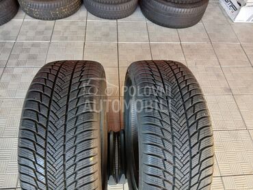 Bridgestone 235/50 R19 Zimska