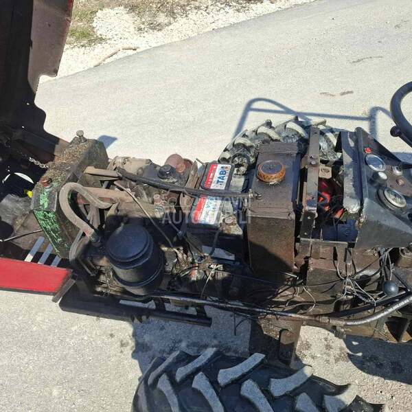 Tomo Vinković 821 sa tarupom i prik