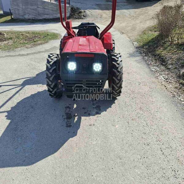 Tomo Vinković 821 sa tarupom i prik