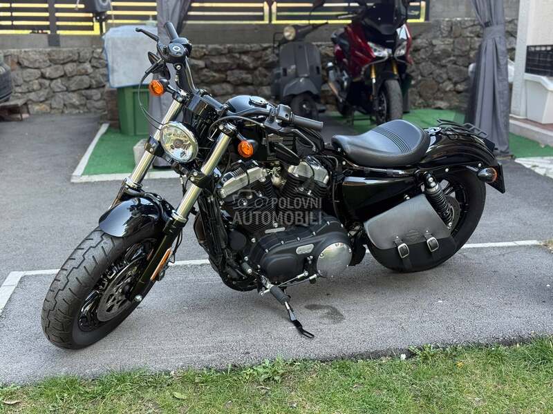 Harley Davidson Sportster 48