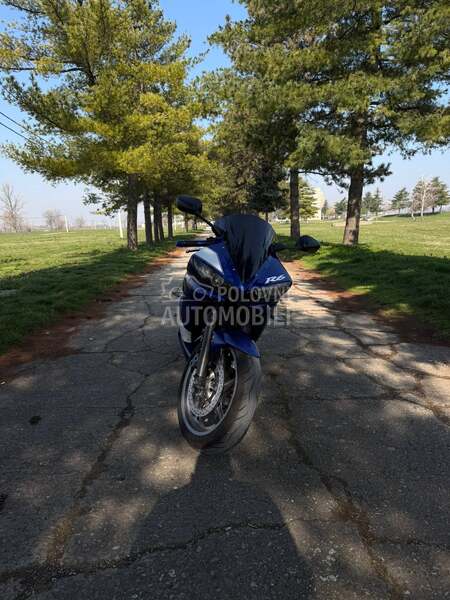 Yamaha R6