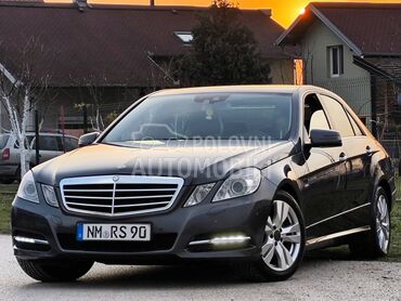 Mercedes Benz E 220 AVANTGARDE FUL