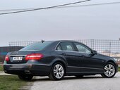 Mercedes Benz E 220 AVANTGARDE FUL