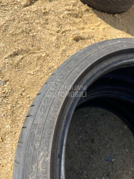 Continental 225/40 R18 Letnja