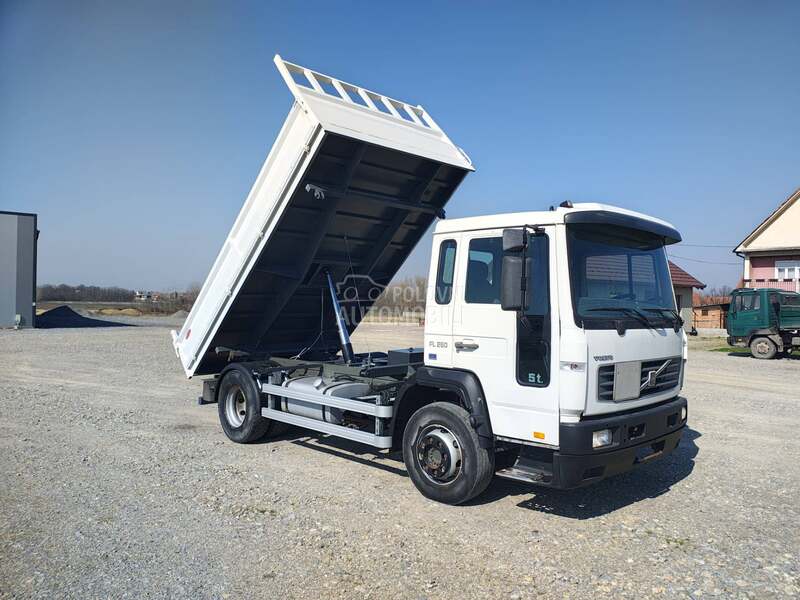 Volvo FL 250