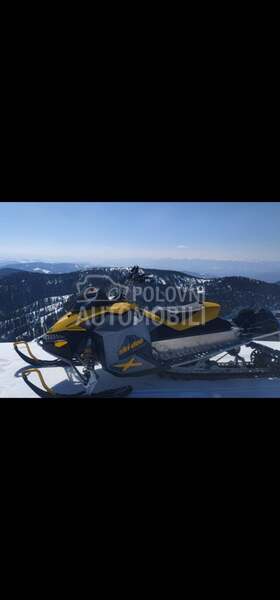 Ski-Doo Summit 800