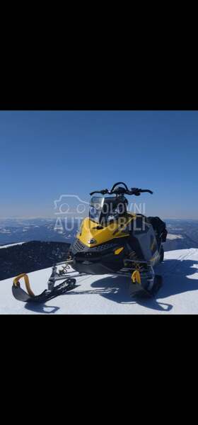 Ski-Doo Summit 800