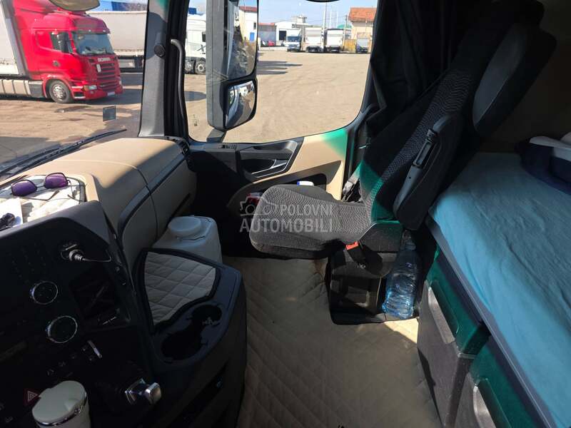 Mercedes Benz Actros tandem