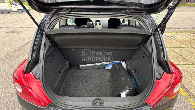 Opel Corsa D 1.4