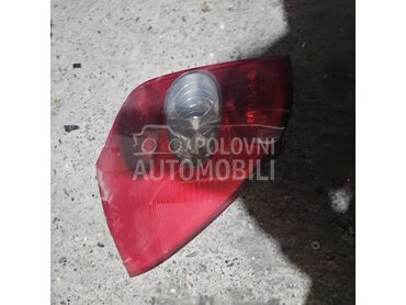 Stop svetlo za Renault Laguna od 2001. do 2007. god.
