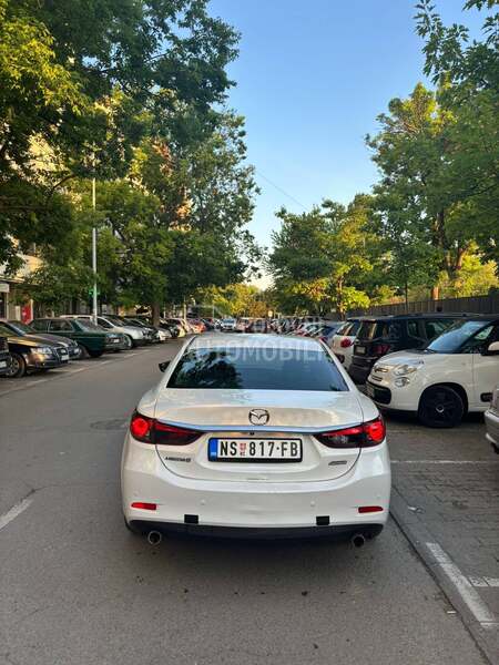 Mazda 6 