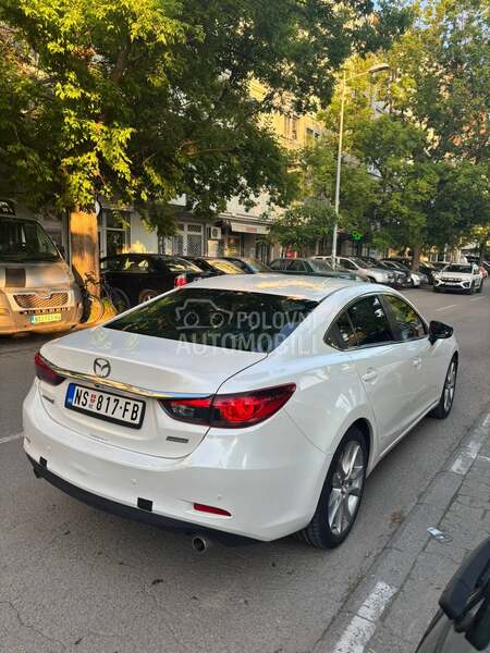 Mazda 6 