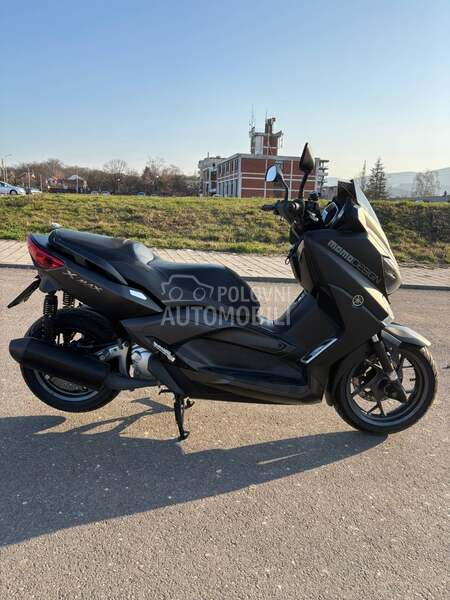Yamaha xmax 250 momo design