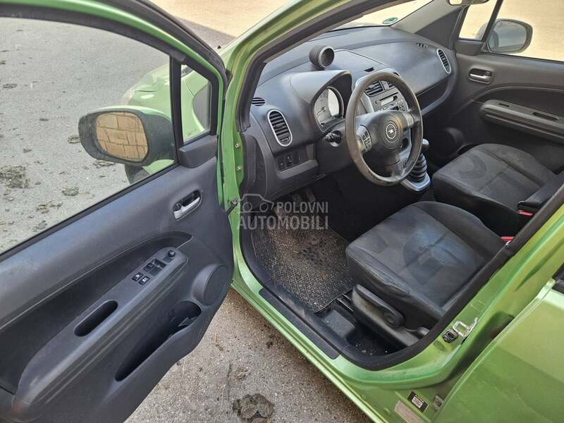 Opel Agila 1.0b ZA TRGOVCE