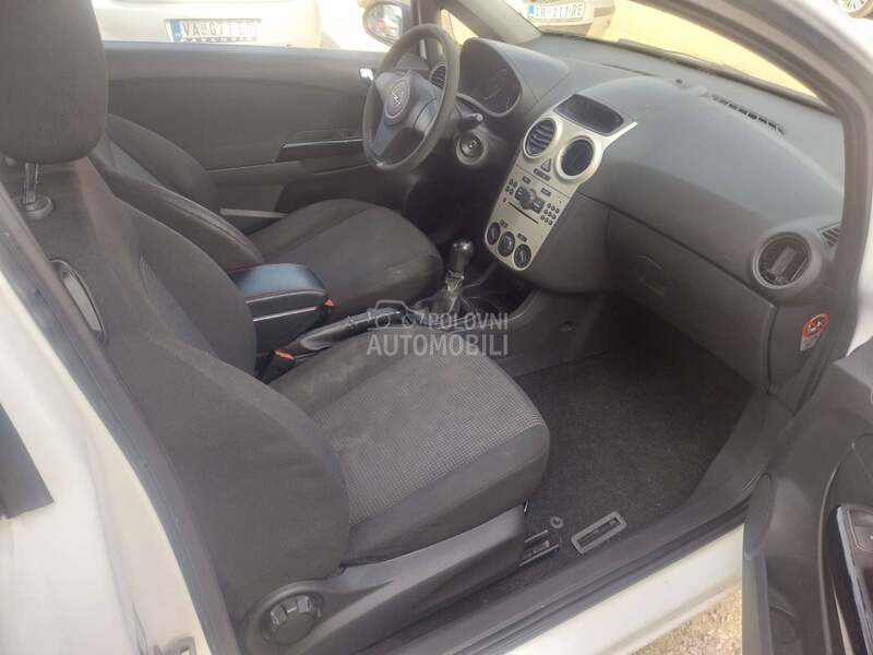 Opel Corsa D 