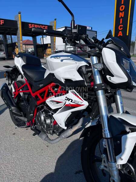 Benelli BN125