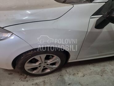 Krila Cabrio za Renault Megane od 2009. do 2015. god.