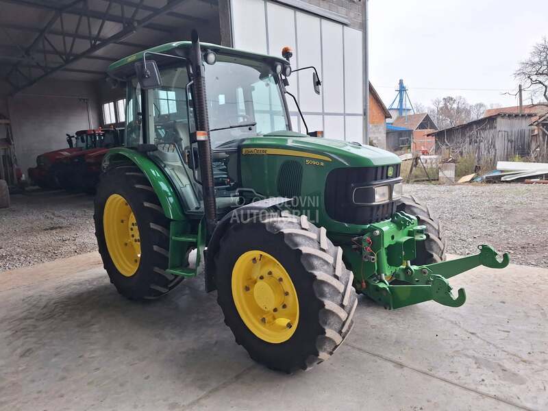 John Deere 5820 sa Utovarivačem