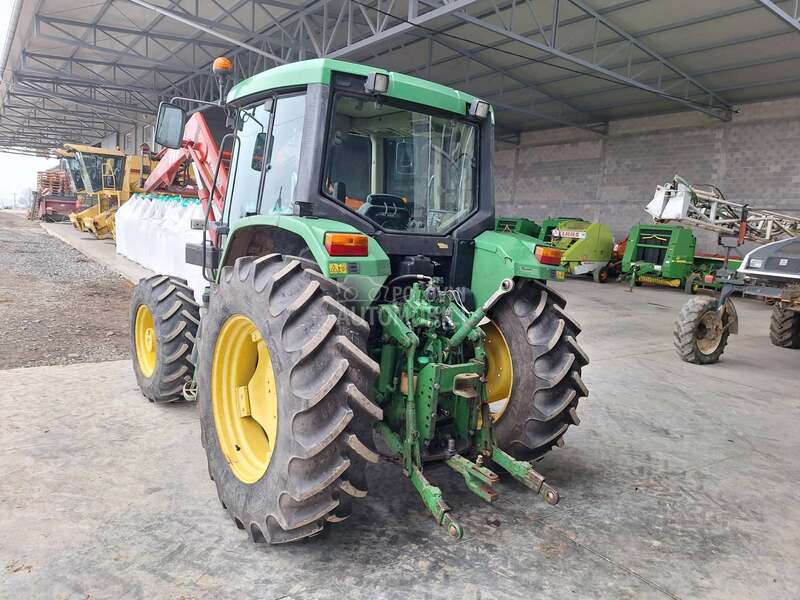 John Deere 5820 sa Utovarivačem