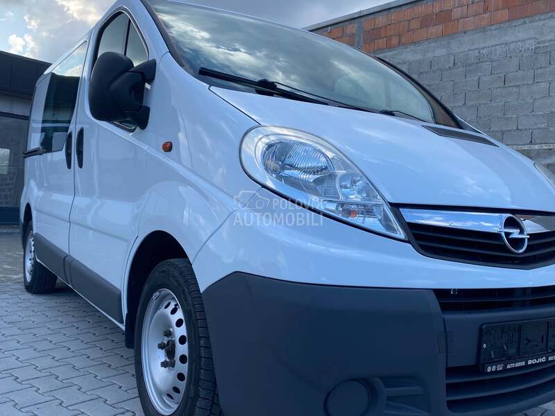 Opel Vivaro 2.0cdti KLIMA