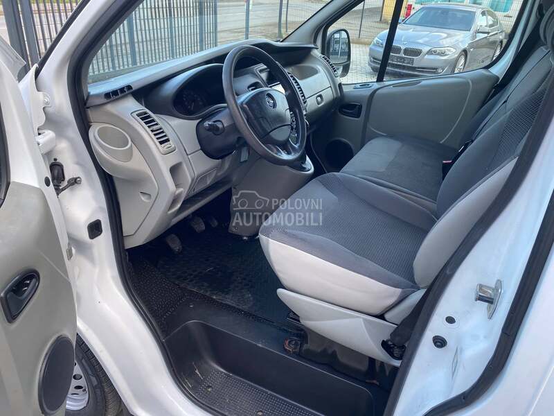 Opel Vivaro 2.0cdti KLIMA