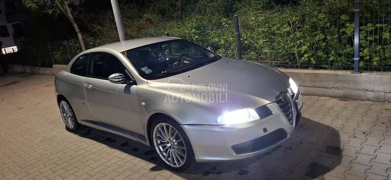 Alfa Romeo GT 