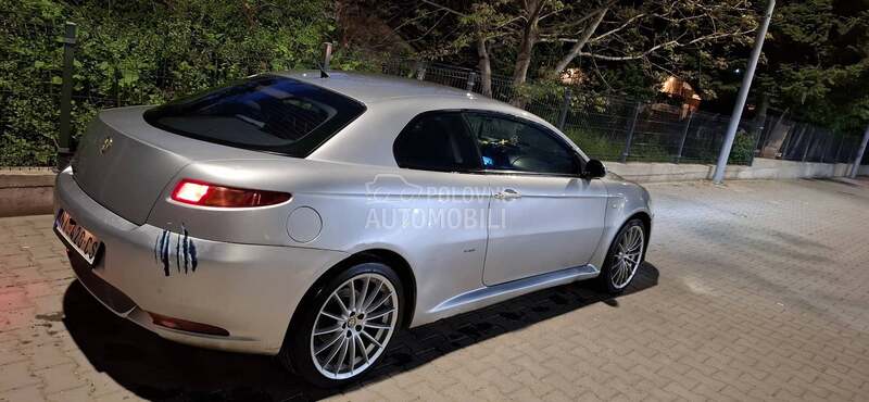 Alfa Romeo GT 