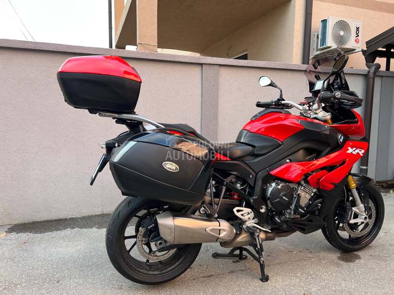BMW S1000XR