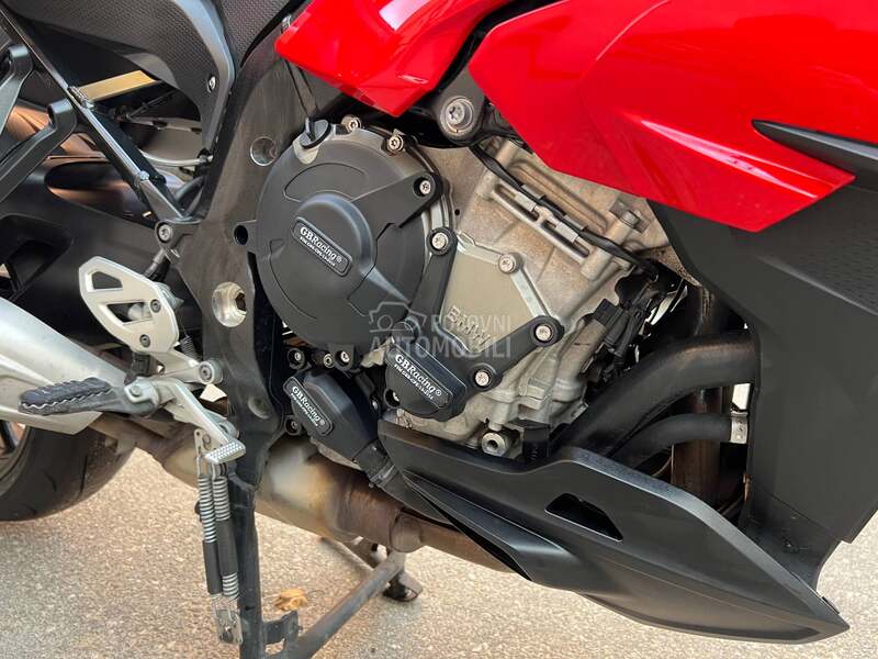 BMW S1000XR