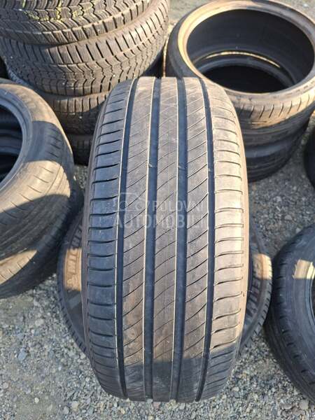 Michelin 235/55 R18 Zimska